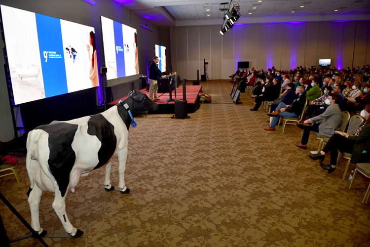 Sector lechero se reunirá en Osorno durante el 10° Congreso Internacional y Exposición del Sector Lácteo, Chilelácteo 2024 