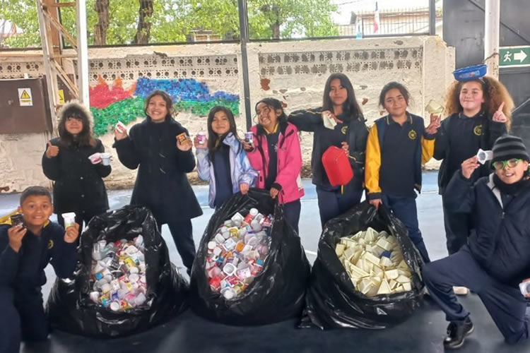 Reciclaje liderado por Soprole logró recuperar más de 2 toneladas de envases de plásticos PS6