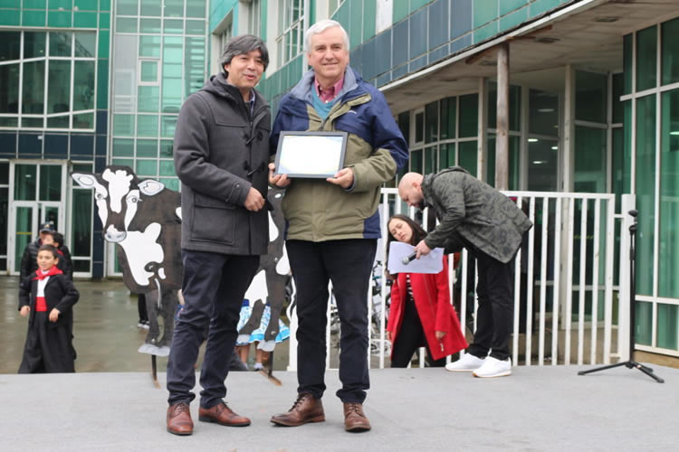 Liceo Carlos Ibáñez del Campo de Fresia celebra el Día Mundial de la Leche