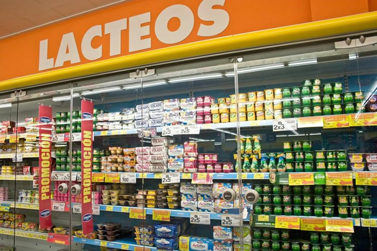 Piso de la leche en los $1.000: Precios promedio se ubican en mayor nivel desde que existe registro