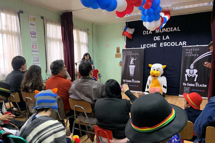 “Día Mundial de la Leche Escolar” en escuela rural de Máfil 