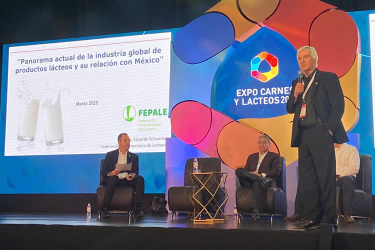 El presidente de FEPALE participa en Expo Carne y Lácteos 2025 de México