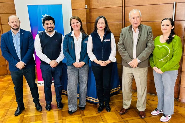 Aproleche Osorno se reúne con el alcalde Jaime Bertín para establecer nuevos vínculos y acciones conjuntas