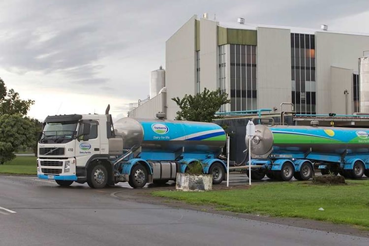 Fonterra presenta su previsión inicial del precio de la leche en origen para la temporada 2026-27