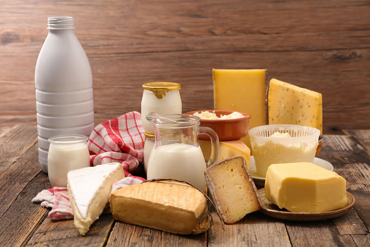 Las exportaciones de leche equivalente suben 16,6% al mes de abril 